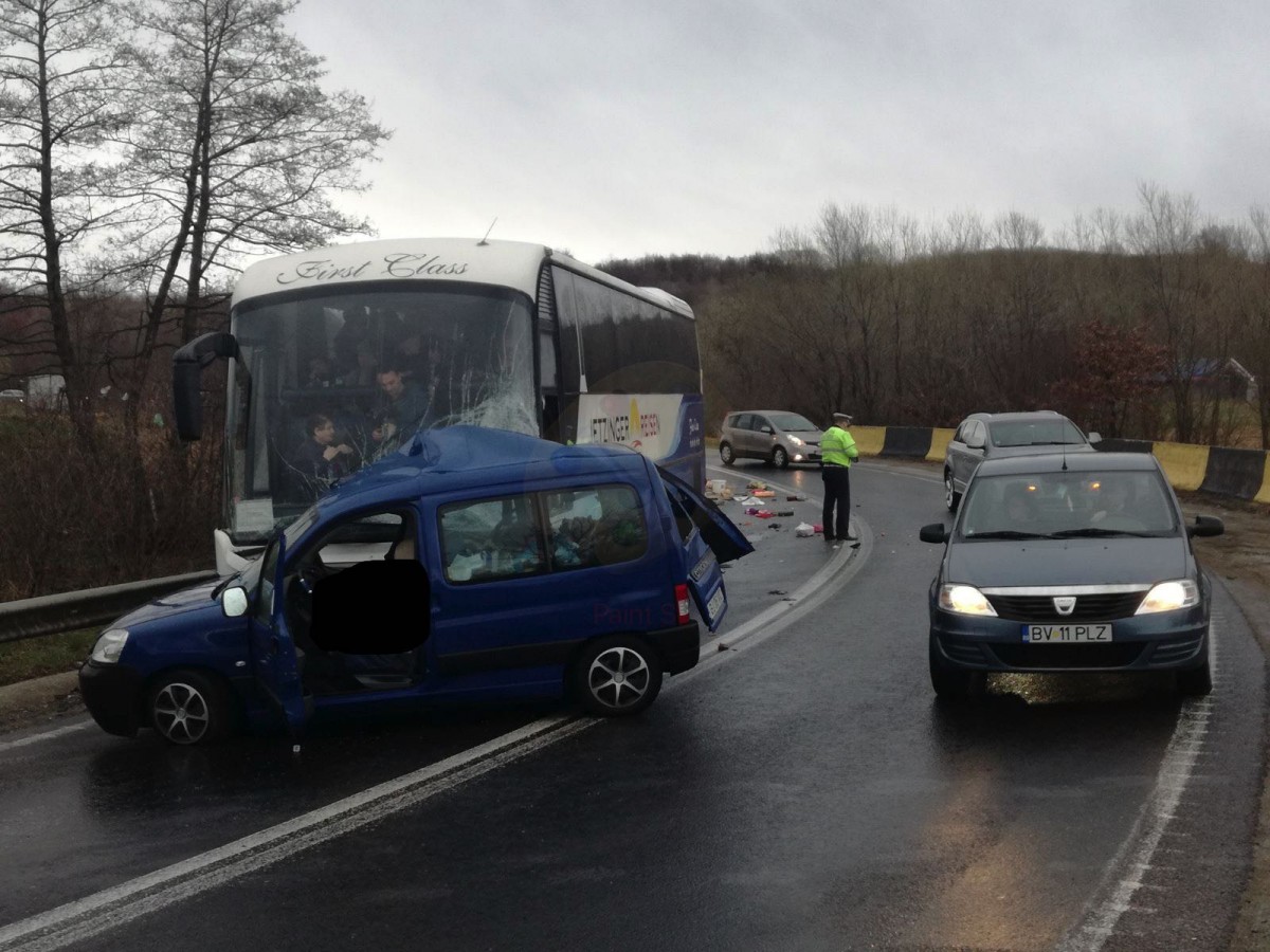 VIDEO- ACTUALIZARE Accident grav pe Hula bradului. O femeie a murit