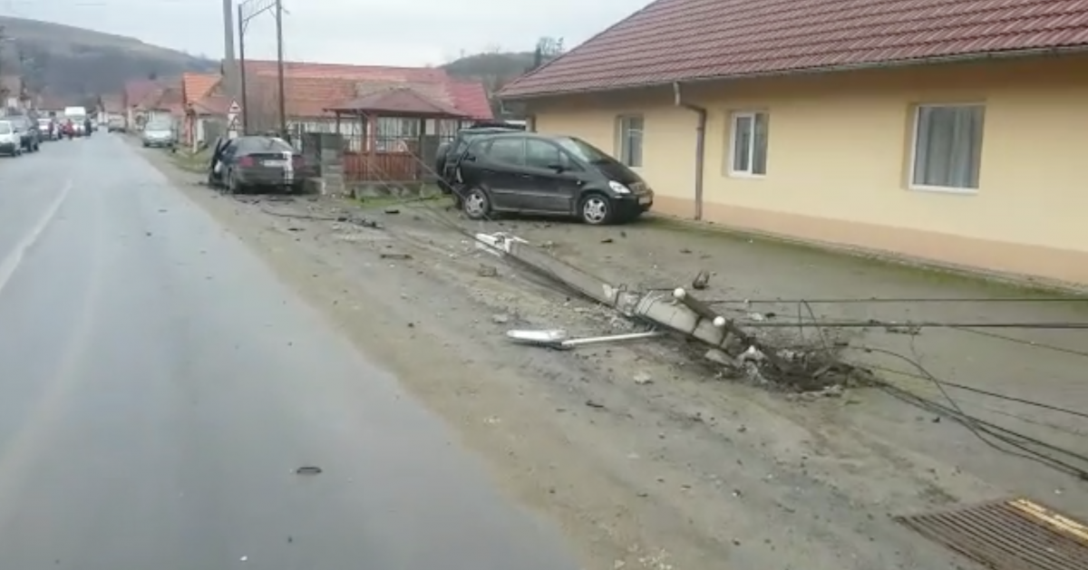 VIDEO Accident cu cinci mașini la Șeica. O șoferiță a intrat pe contrasens