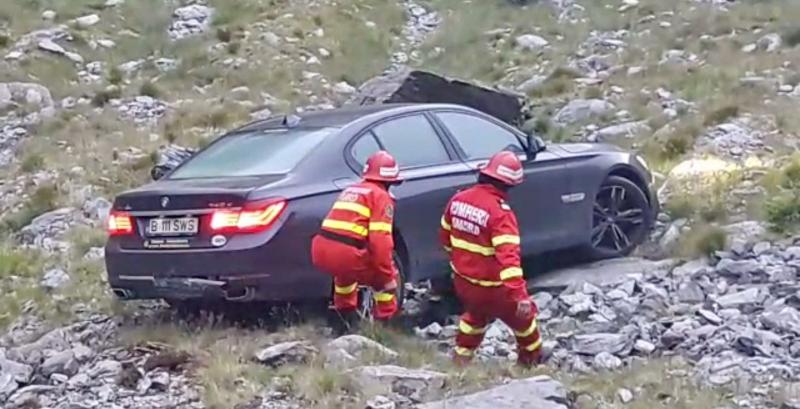 S-a oprit să admire peisajul pe Transfăgărășan și a uitat să tragă frâna de mână