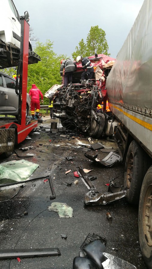 Foto | Accident grav pe DN 7, din cauza vitezei