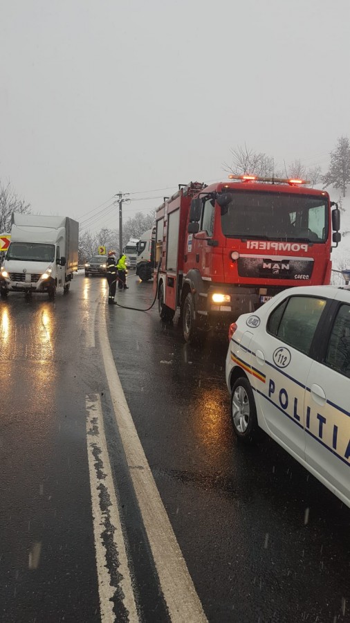 Accident în zona Lazaret, pe Valea Oltului. Traficul a fost reluat