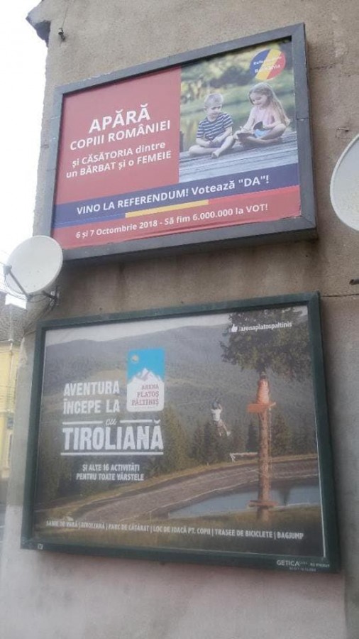 Afișe ilegale: trei sesizări respinse și două admise de BEJ Sibiu
