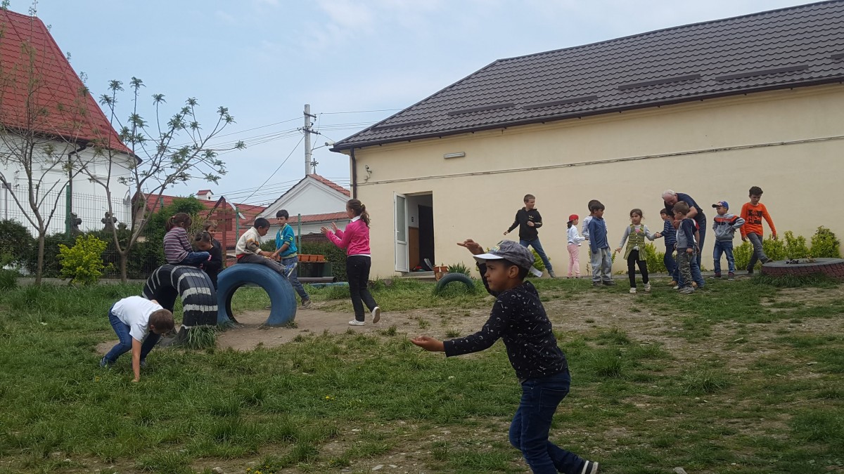 Unde se pune în practică programul „Școala după școală” în Sibiu și de ce îmbunătățiri are nevoie