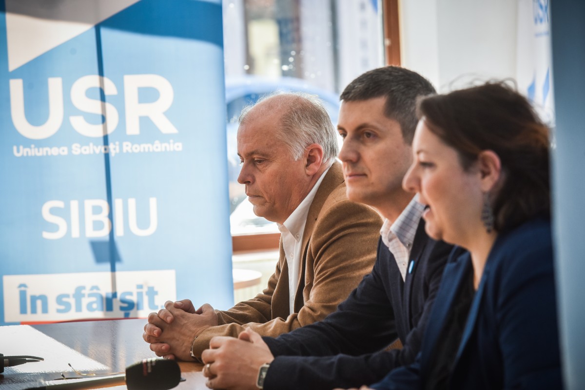 USR-iștii organizează mâine alegeri. Au fost amânate din cauza protestelor