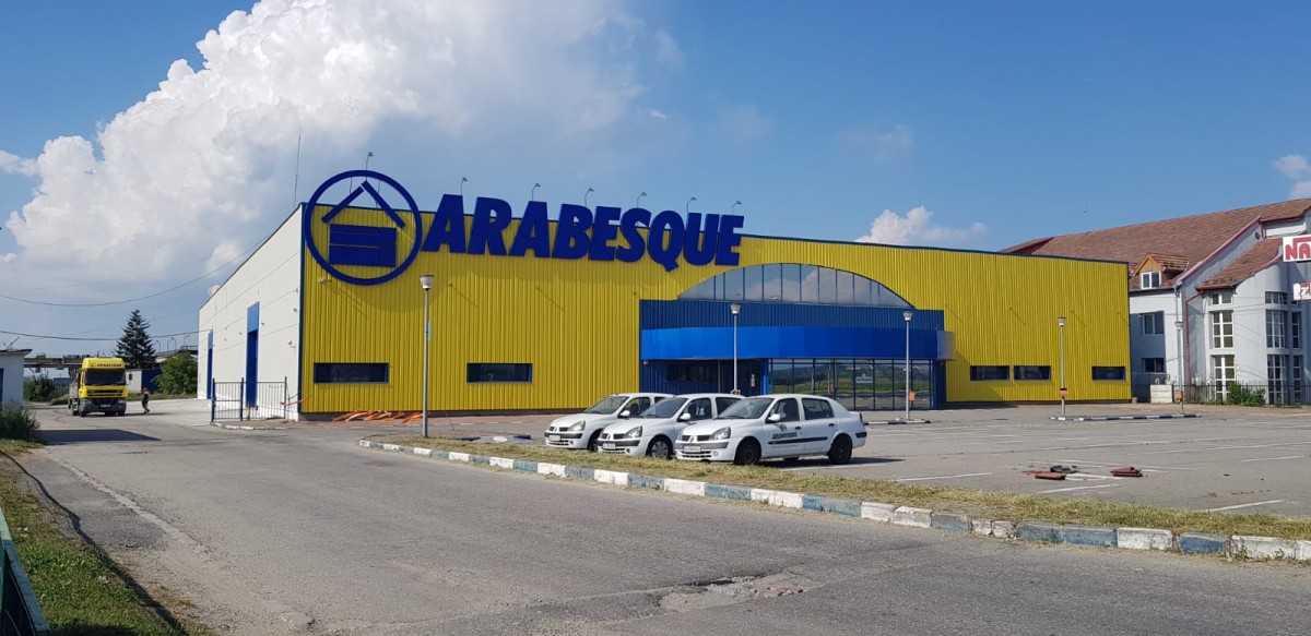 Schimbare pe piața magazinelor de bricolaj din Sibiu: Arabesque ia locul Bricomatului