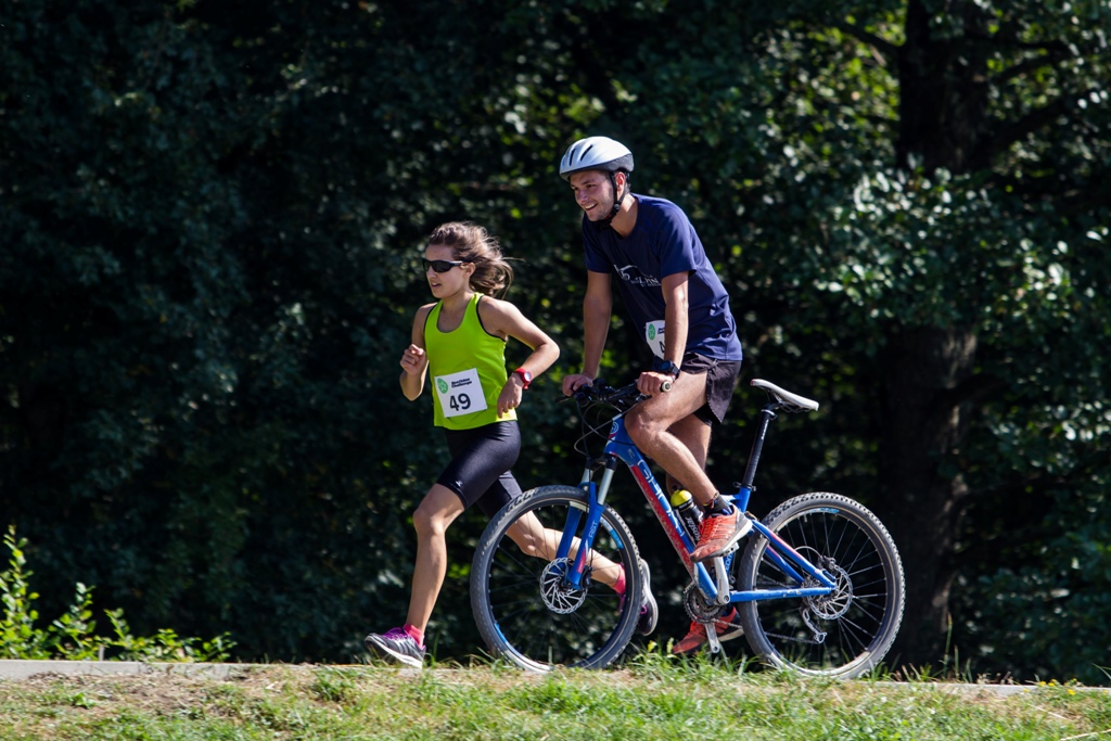 Restricţionări de circulaţie pe DJ 106 A Sibiu- Răşinari, sâmbătă, pentru Duathlon Challenge