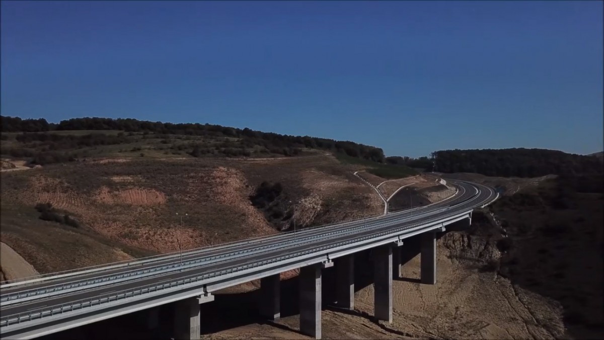 VIDEO. Cum arată cei 9,6 kilometri de autostradă, deschiși traficului astăzi