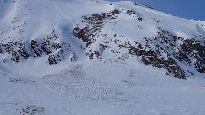 Risc foarte mare de avalanșă în Munții Făgăraș, la peste 1800 m