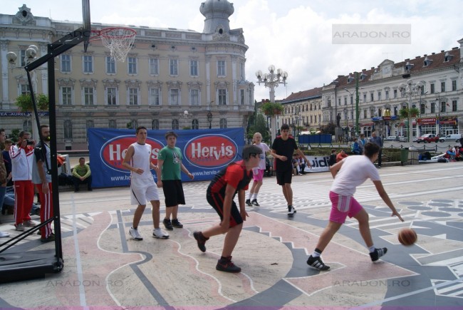 Fӑ-ţi echipӑ la cel mai nou eveniment baschetbalistic din Sibiu – Streetball Interact