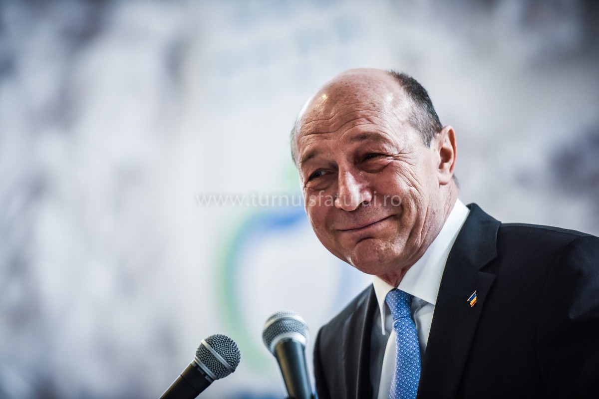 Traian Băsescu s-a prezentat la Parchetul General