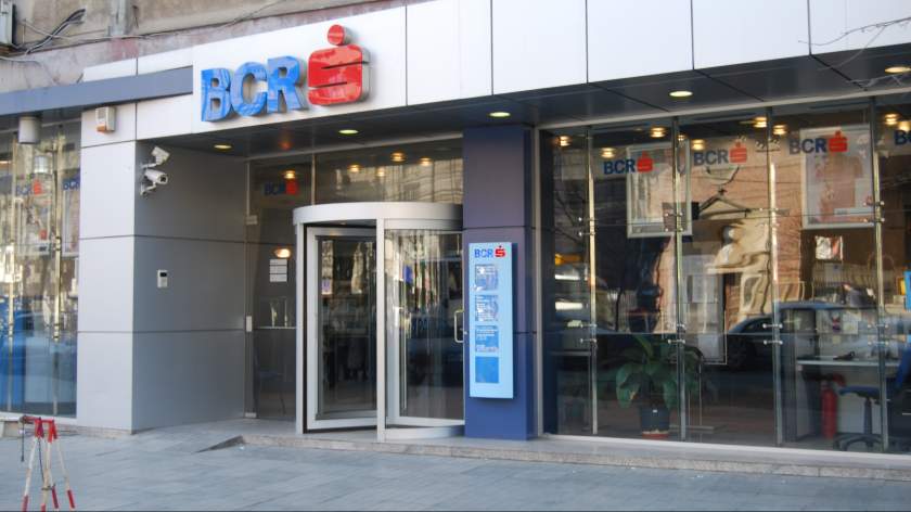 BCR opreşte sistemul informatic pentru optimizări