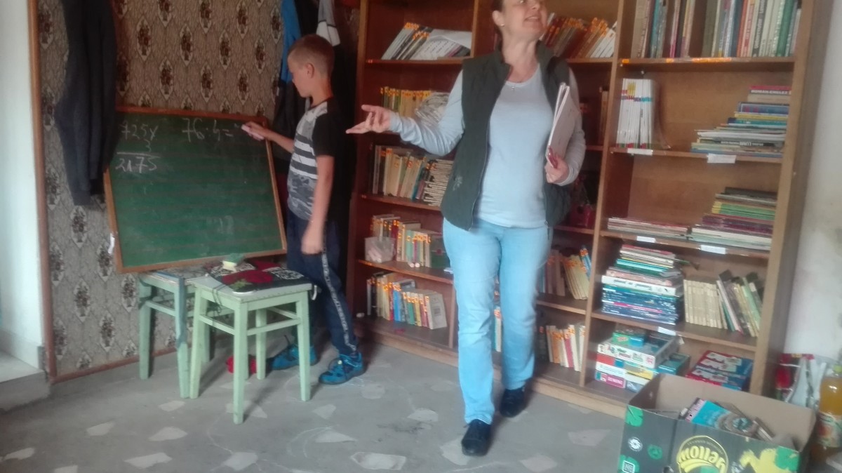 Cea mai nouă bibliotecă rurală din Sibiu, deschisă la inițiativa unui preot