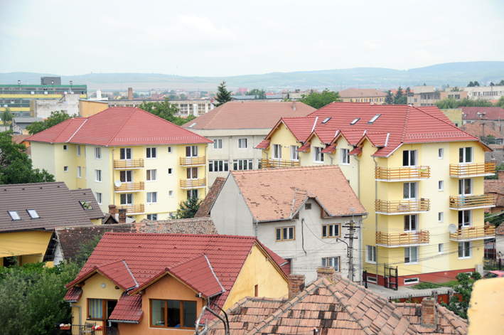 Locatarii care nu dau muzica mai încet ar putea risca pedeapsa cu închisoarea