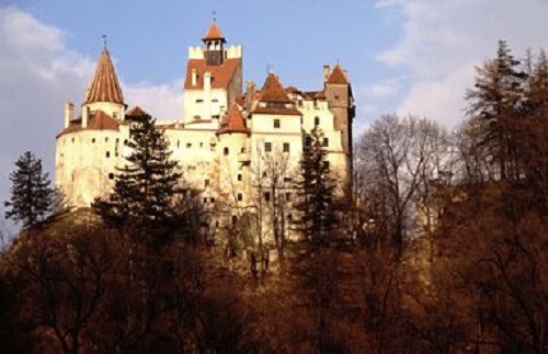 Castelul Bran va putea fi închiriat pentru o noapte, pentru prima dată după 1948, de Halloween