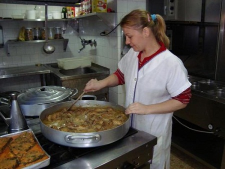40 de posturi în domeniul hotelier – gastronomic pentru sibienii care vor să lucreze în Germania