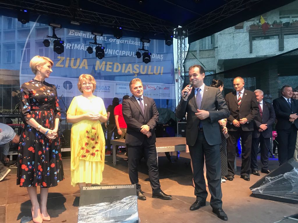 PSD Sibiu: ”Decența în politică trebuie să primeze (...) Idila dintre Sică Mandolină și Turcan Raluca continuă”