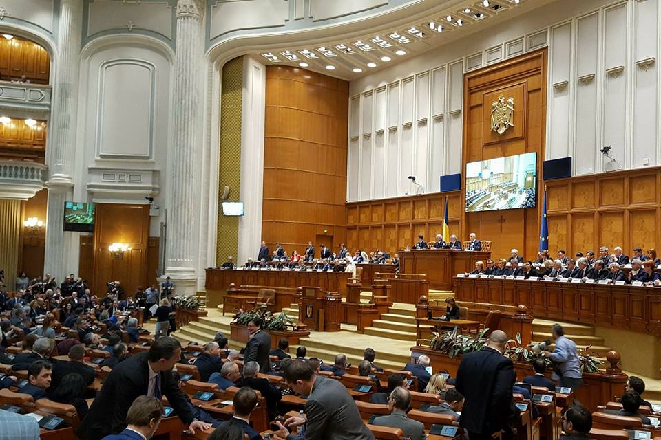 Proiect: Avizul psihologic, obligatoriu pentru aleșii care candidează pentru Parlament