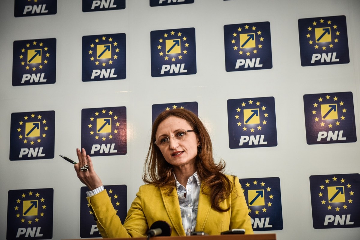 Liberalii sibieni caută referatul care ar fi trebuit să îl demită pe Cindrea