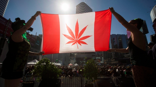 Marijuana va fi legală și în Canada