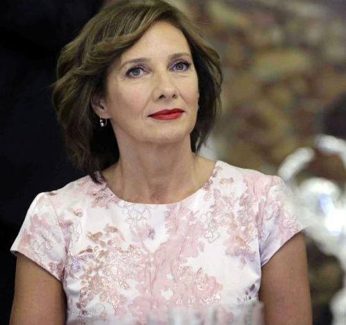 Cine a depus plângere penală împotriva soților Iohannis