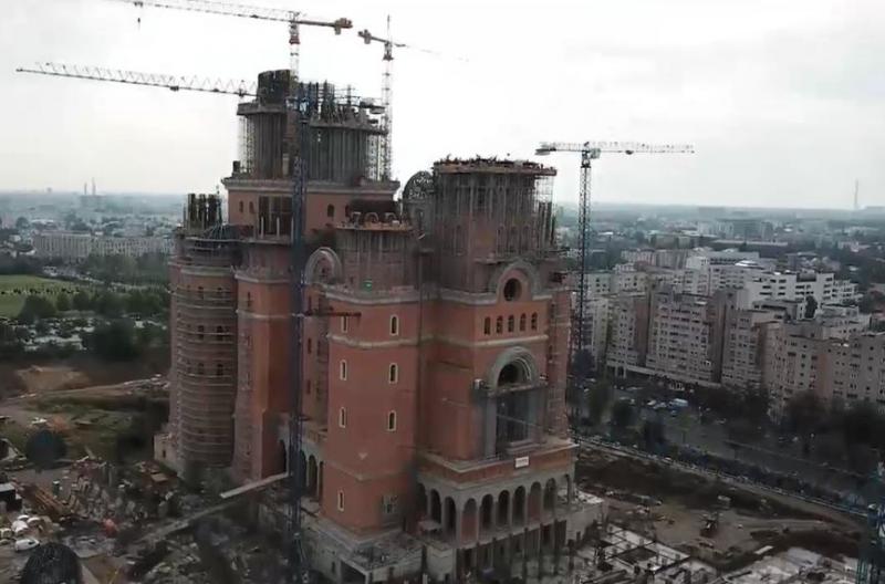 Catedrala Mântuirii Neamului, amendată de ISU. Cum arată interiorul | FOTO