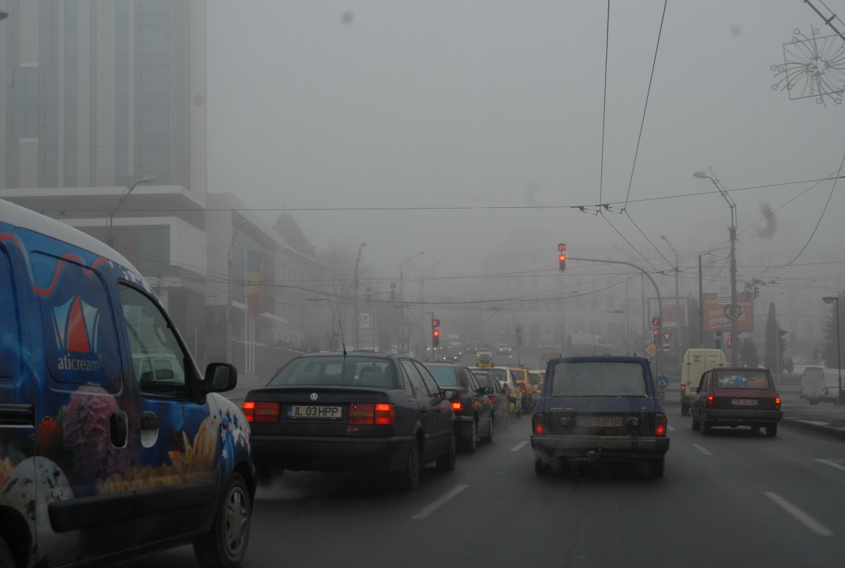 Comisia Europeană îi dă României un termen de două luni să ramburseze taxa auto