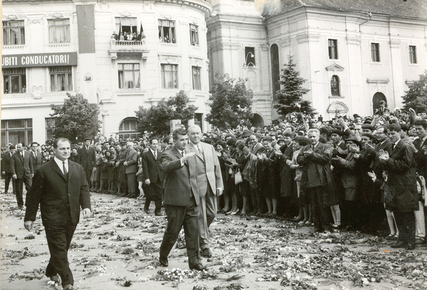 Vizita lui Nicolae Ceauşescu la Sibiu. ”Ne propunem desfiinţarea pactului agresiv NATO”