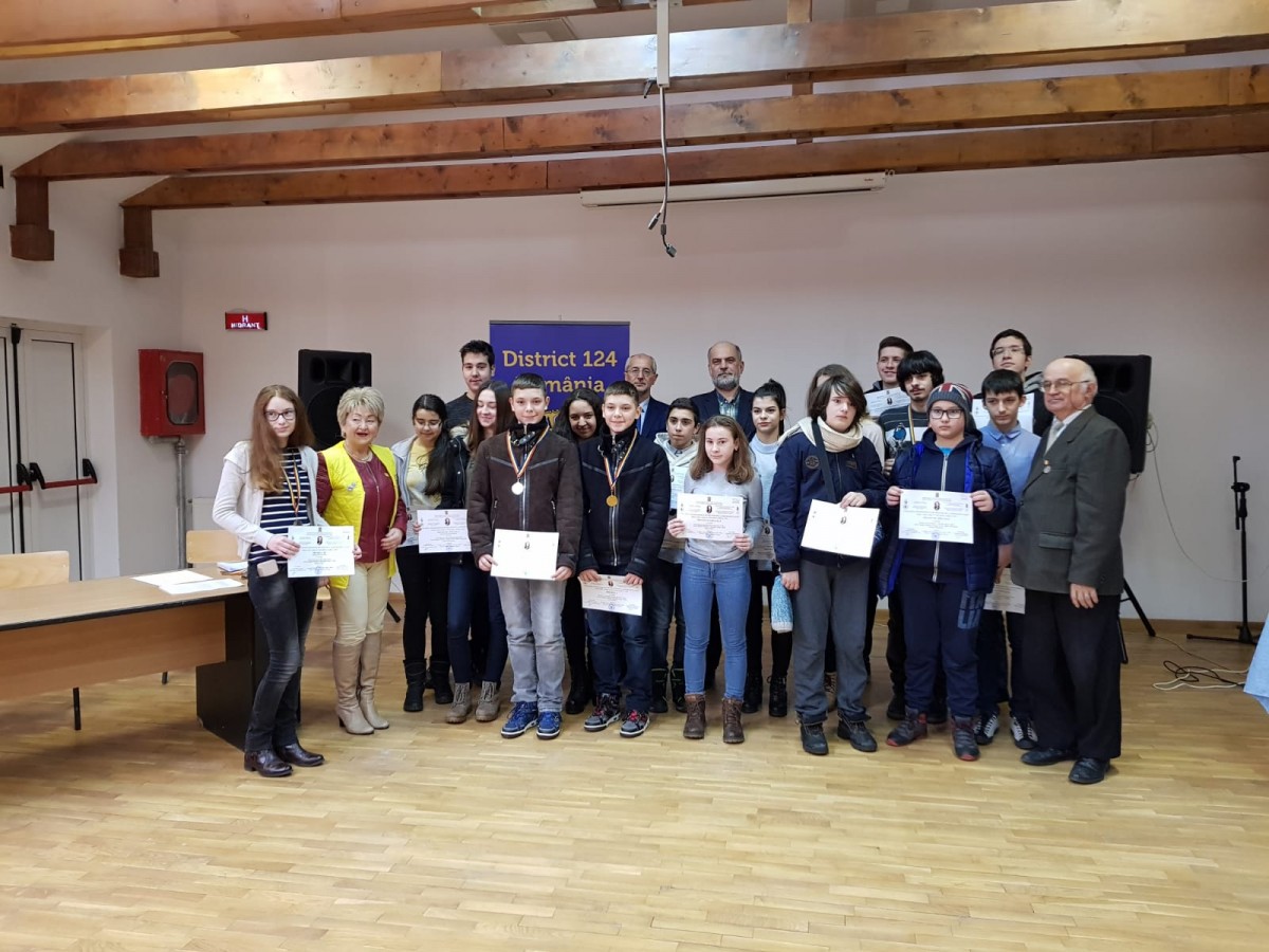 Doi frați de la Colegiul Gheorghe Lazăr au luat primele locuri la Concursul de Matematică