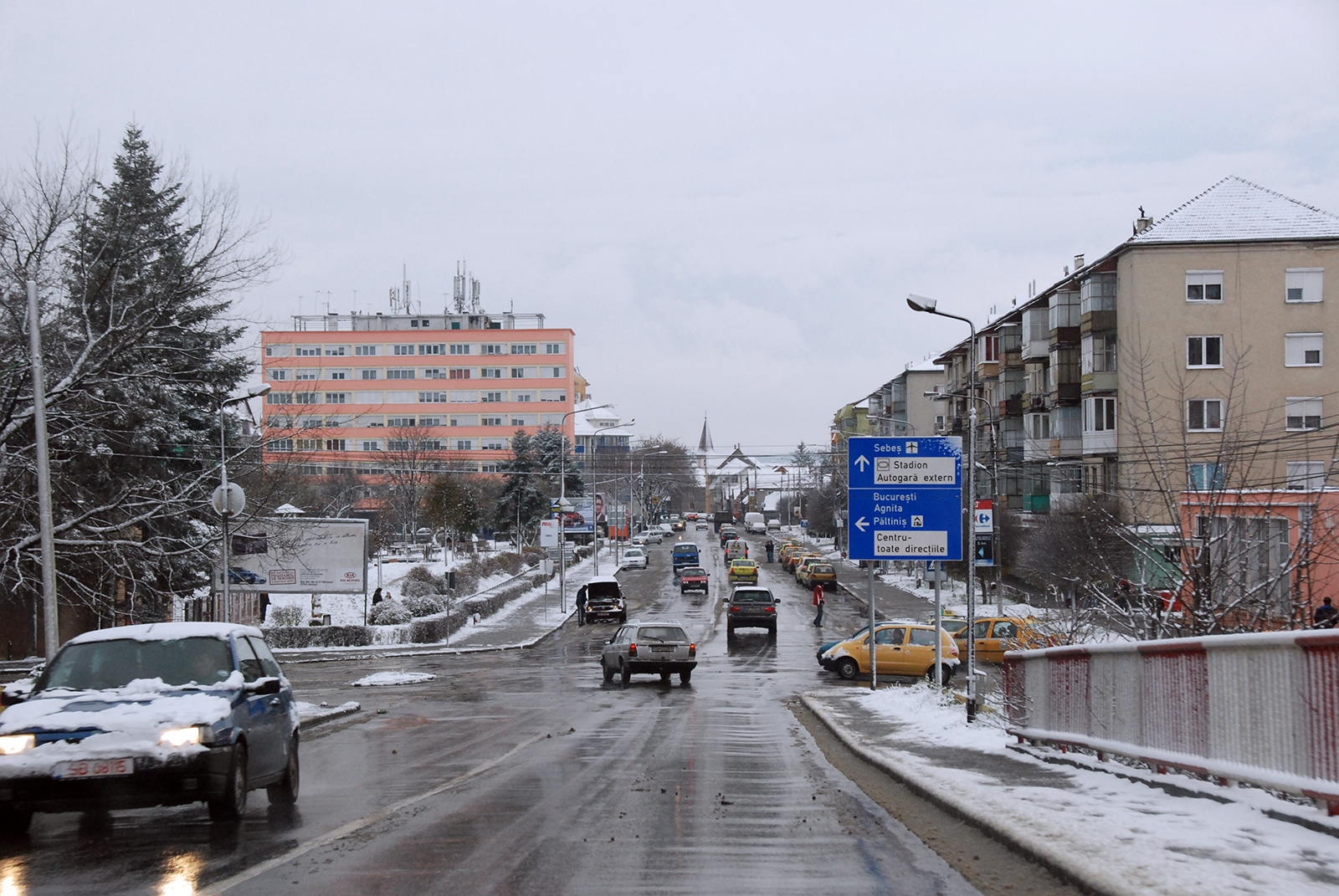 58 de sibieni au ajuns la Urgențe după ce au căzut pe gheață