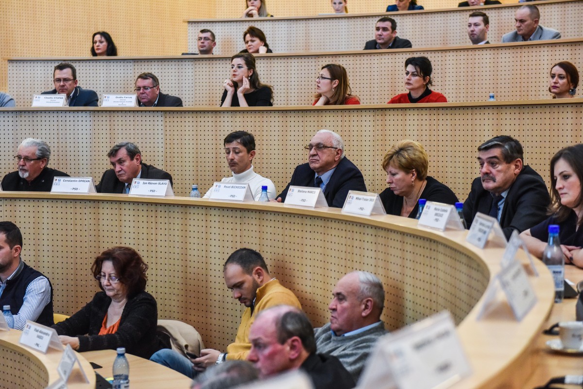 PSD Sibiu insistă cu demisia Danielei Cîmpean: Au fost mai multe voturi pentru demitere!