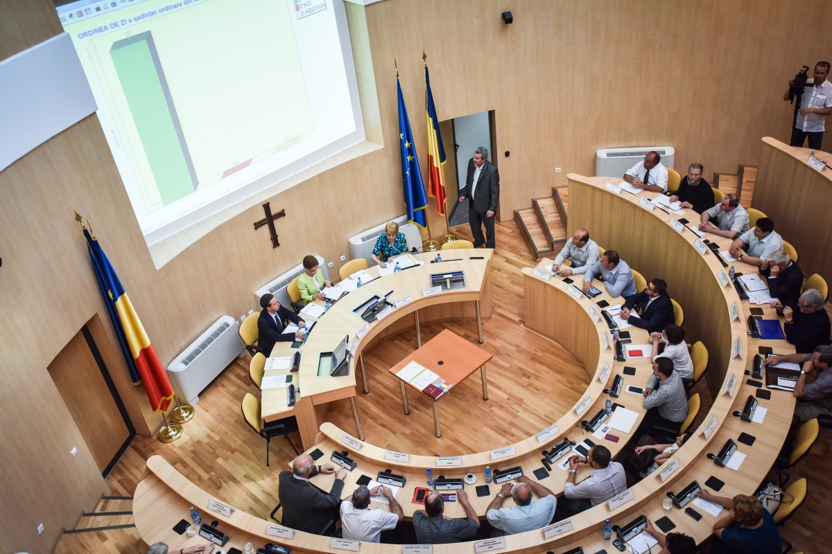 Delegațiile internaționale ale Consiliului Județean Sibiu, sub semnul „ilegalității”. „Vă rog să analizați”