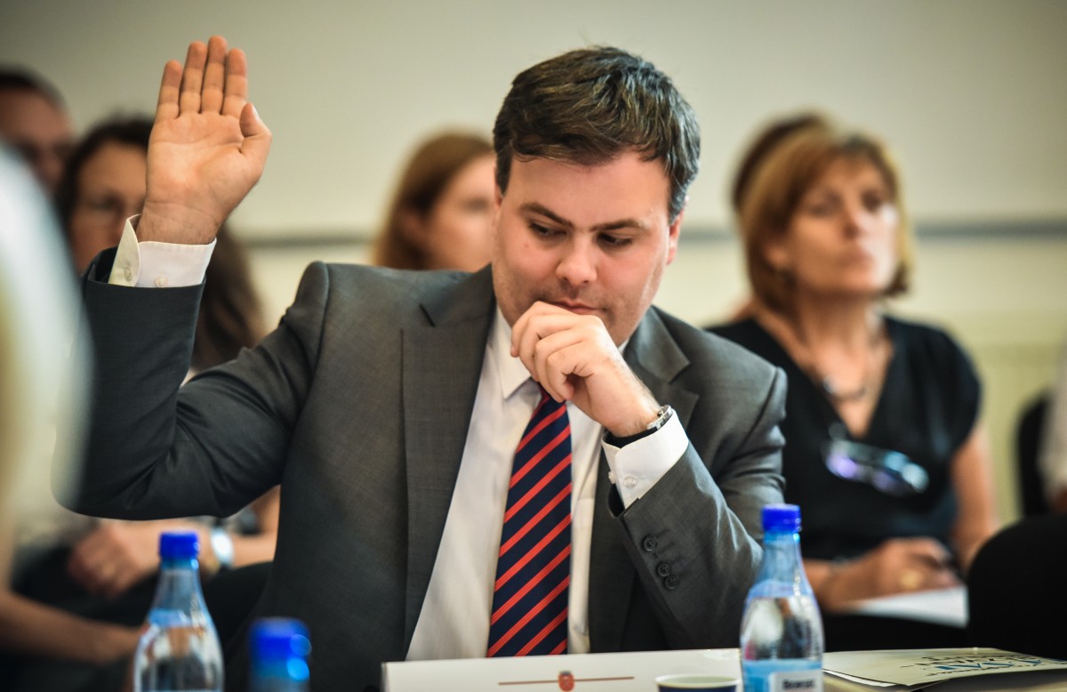 Răzvan Pop cere transparență în admiterea copiilor în creșe