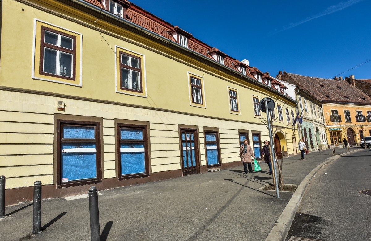 Compa deschide un sediu secundar în centrul Sibiului