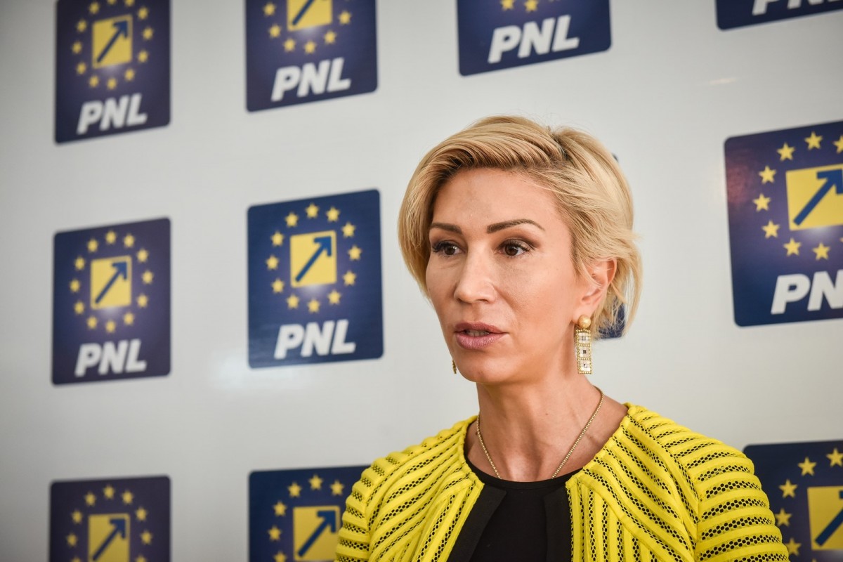 Raluca Turcan: Propunerea PSD de prim-ministru marchează înfrângerea lui Liviu Dragnea