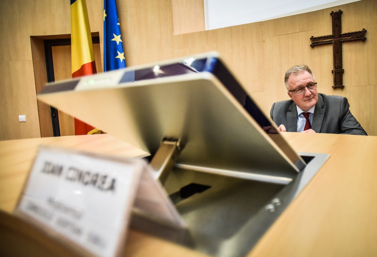 Consiliul Județean: nu se impune încetarea înainte de termen a mandatului lui Ioan Cindrea