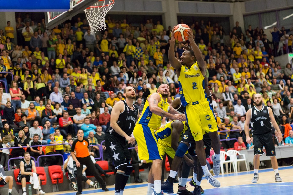 CSU Sibiu pierde, la 3 puncte, confruntarea cu U-BT Cluj