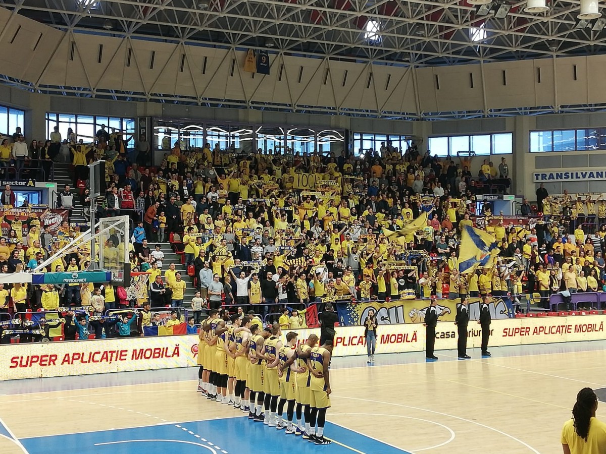 Ultimul meci al sezonului, jucat de BC CSU Sibiu cu suporterii echipei