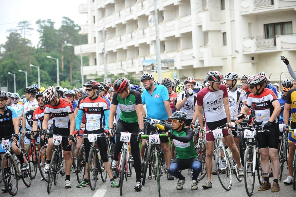 Turul Ciclist al Sibiului organizează astăzi Cursa Sponsorilor