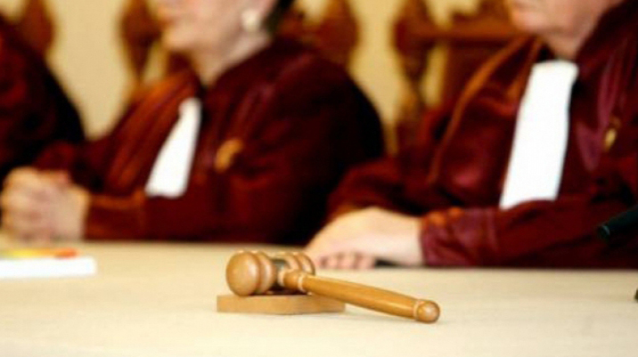 Curtea Constituțională a decis că abuzul în serviciu este parțial neconstituțional