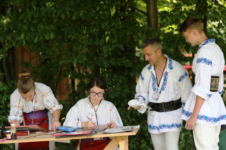 Olimpiada „Meşteşuguri artistice tradiţionale”, finanţată de Administraţia Fondului Cultural Naţional