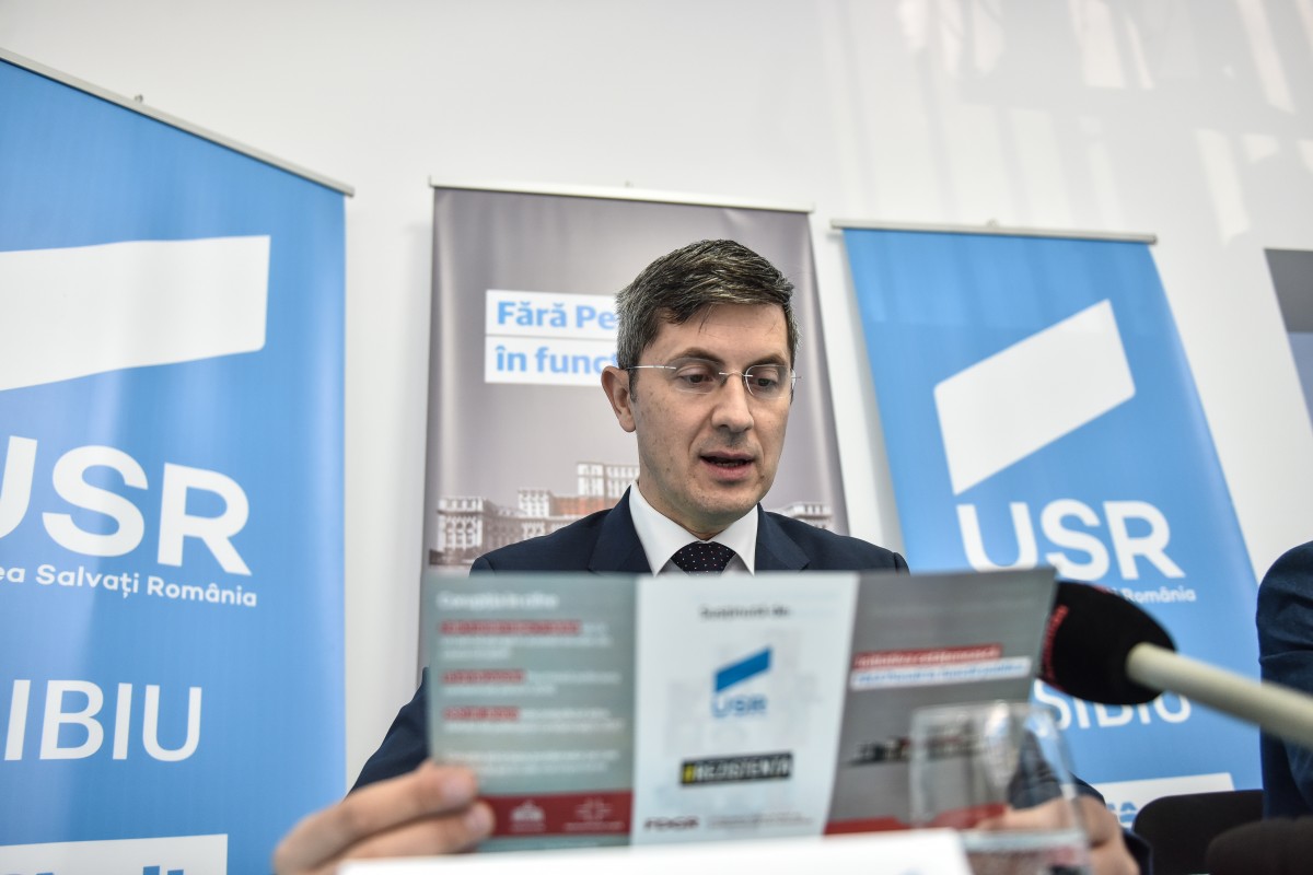 USR se pregătește de alegeri. Cosette Chichirău: ”Dan Barna, nu pare că susții democrația”