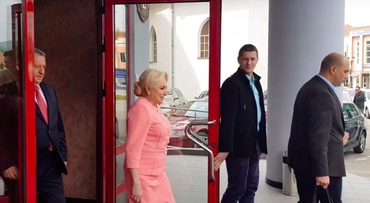Premierul Dăncilă a vrut să vină la Sibiu și a ajuns în Alba-Iulia
