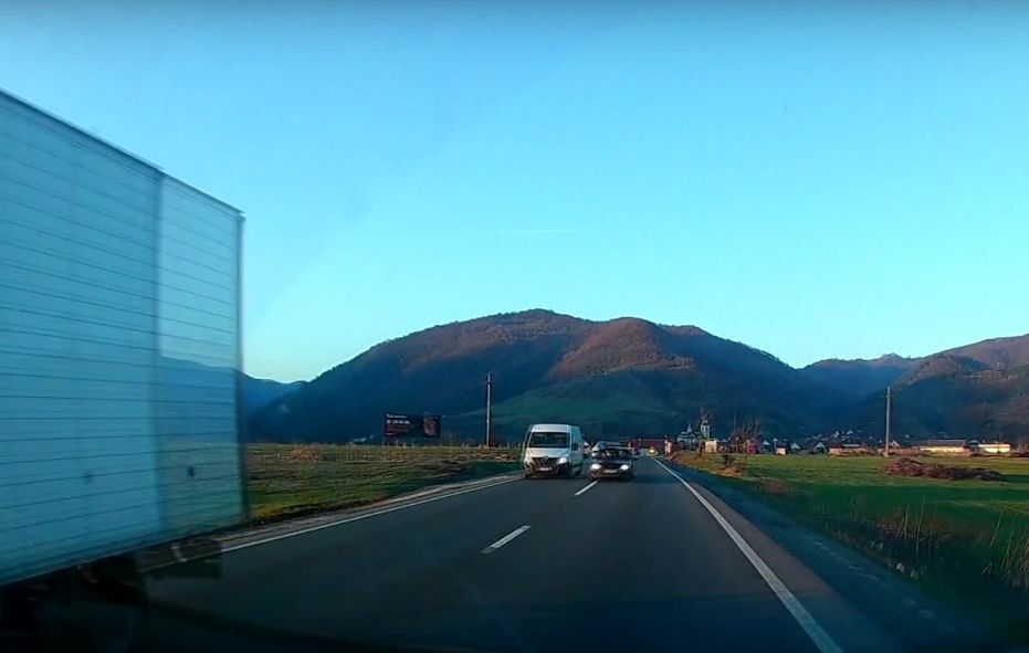 VIDEO – Depășire extrem de periculoasă la Boița