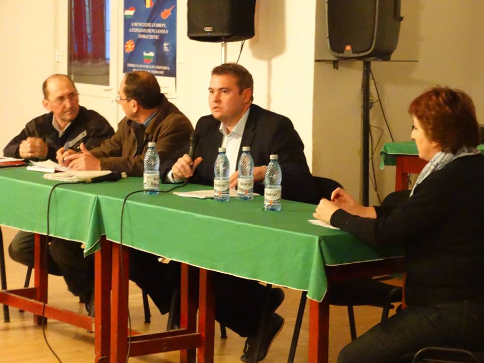 Avrig: dezbaterea pe bugetul orașului s-a încheiat cu o ”țuică de pară făcută de tata” | Audio