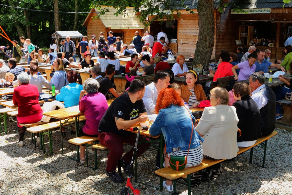 Diplomație și bun gust în Sibiu, ediția a II-a. Companiile locale gătesc pentru vizitatorii Muzeului ASTRA