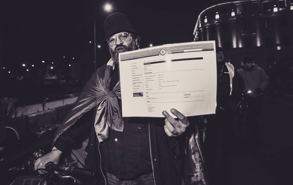 Inițiatorul protestelor de la Sibiu, în cea de-a 15-a zi. ”Eu ies!”