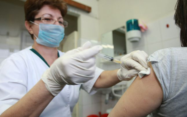 DSP Sibiu a cerut Ministerului Sănătății peste 50.000 doze de vaccin antigripal. A primit 12.000