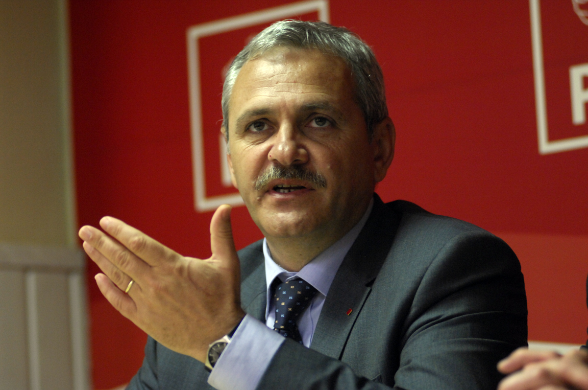 Liviu Dragnea, către parlamentari: ”Aţi venit cu bâtele? Aveţi şi petardele?”