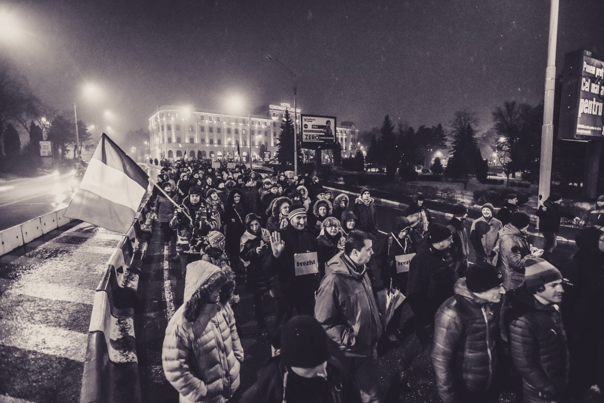 Liberalii vor adunări publice mai ușor de organizat. ”Legea vine din epoca mineriadelor”