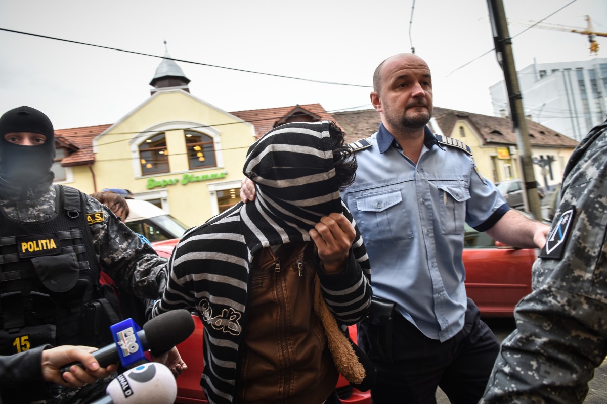 Medieșean reținut după ce a înșelat mai mulți germani